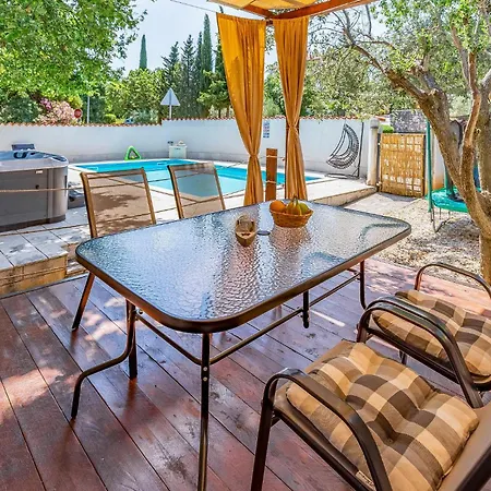 Gorgeous In With Wifi Holiday home *